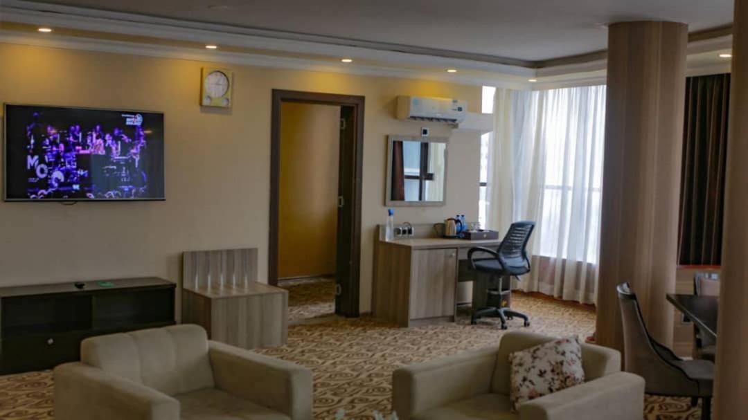 Holiday Hotel Addis Abeba Esterno foto