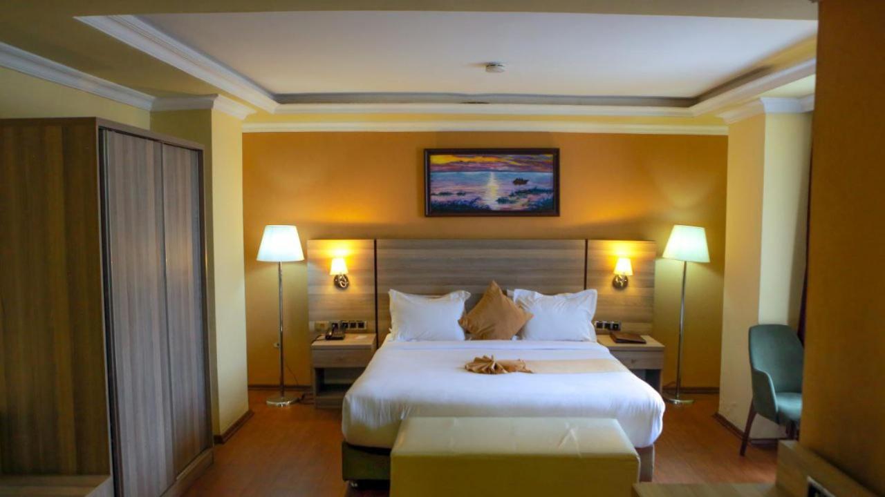 Holiday Hotel Addis Abeba Esterno foto