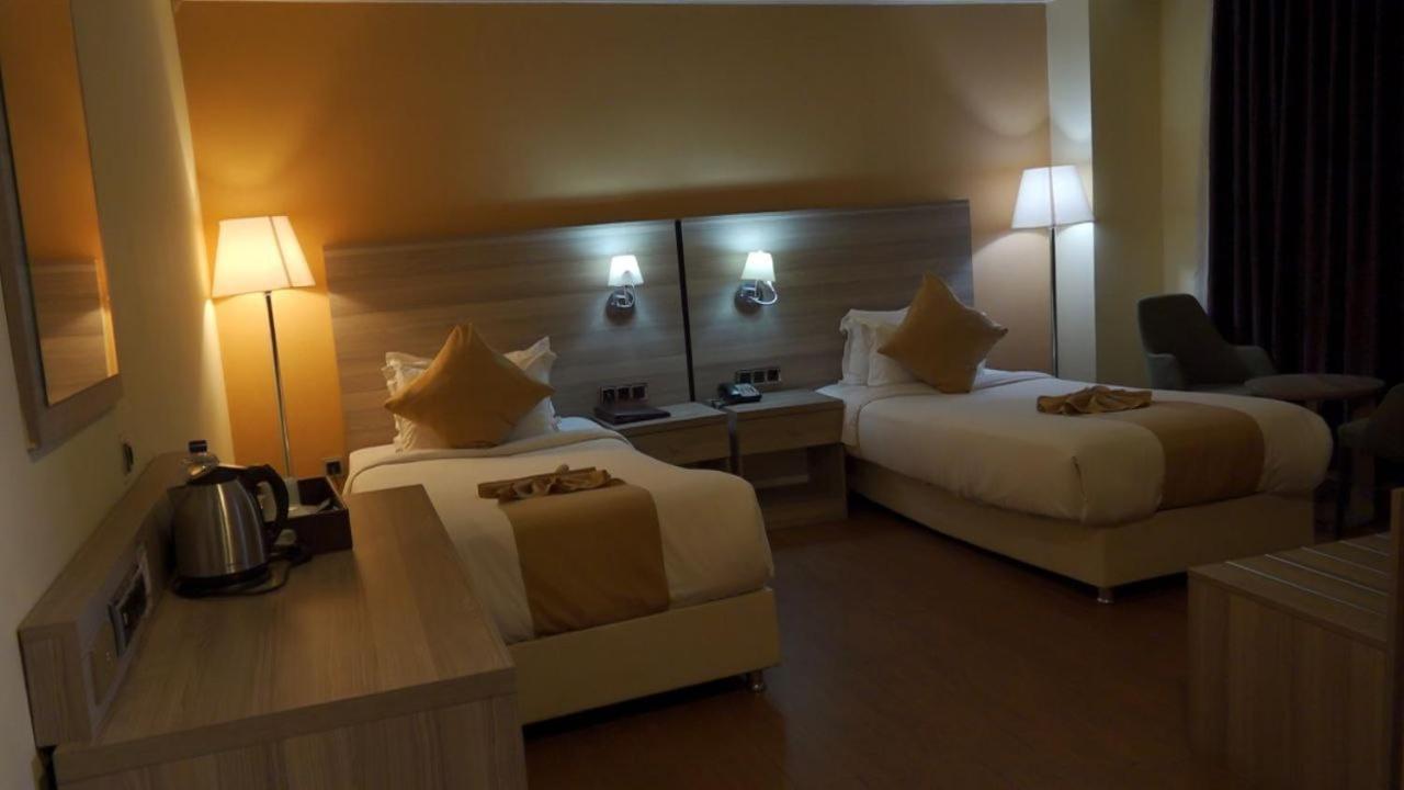 Holiday Hotel Addis Abeba Esterno foto